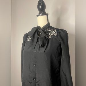 Black Blouse Size: XS (fits like a small)